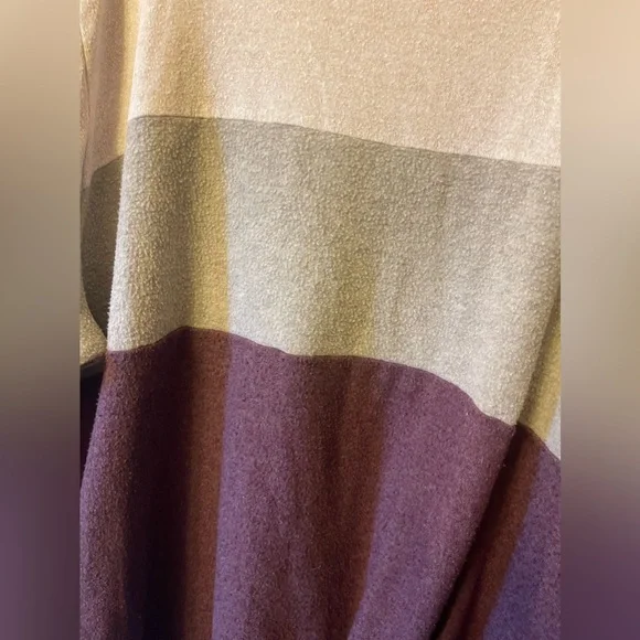 ‼️SOLD‼️ Nine Britton Plus Size Long Sleeved Top - Picture 2 of 4